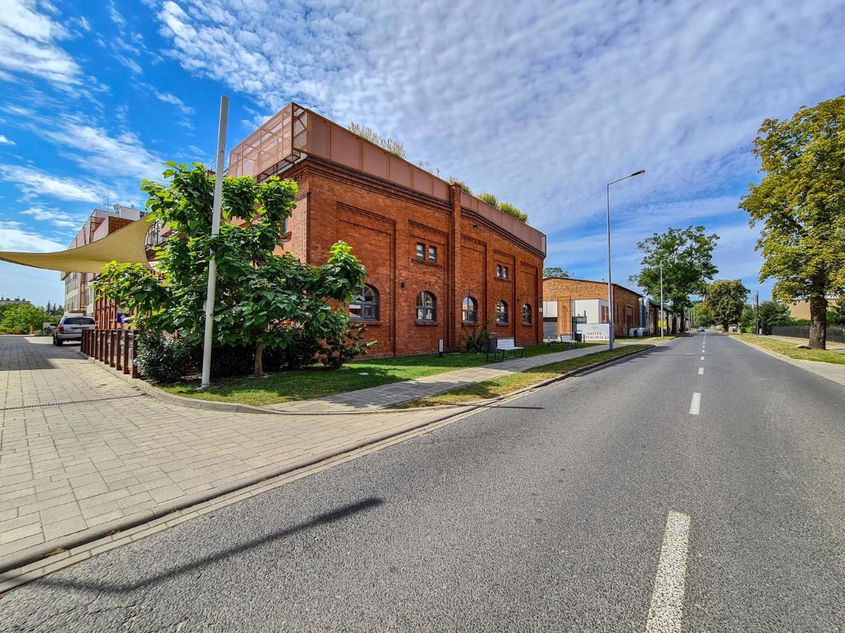 Antoninska Hotel & Apartamenty Leszno  Exteriör bild